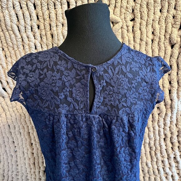 Navy Blue Floral Lace Blouse Size Medium - Picture 7 of 7